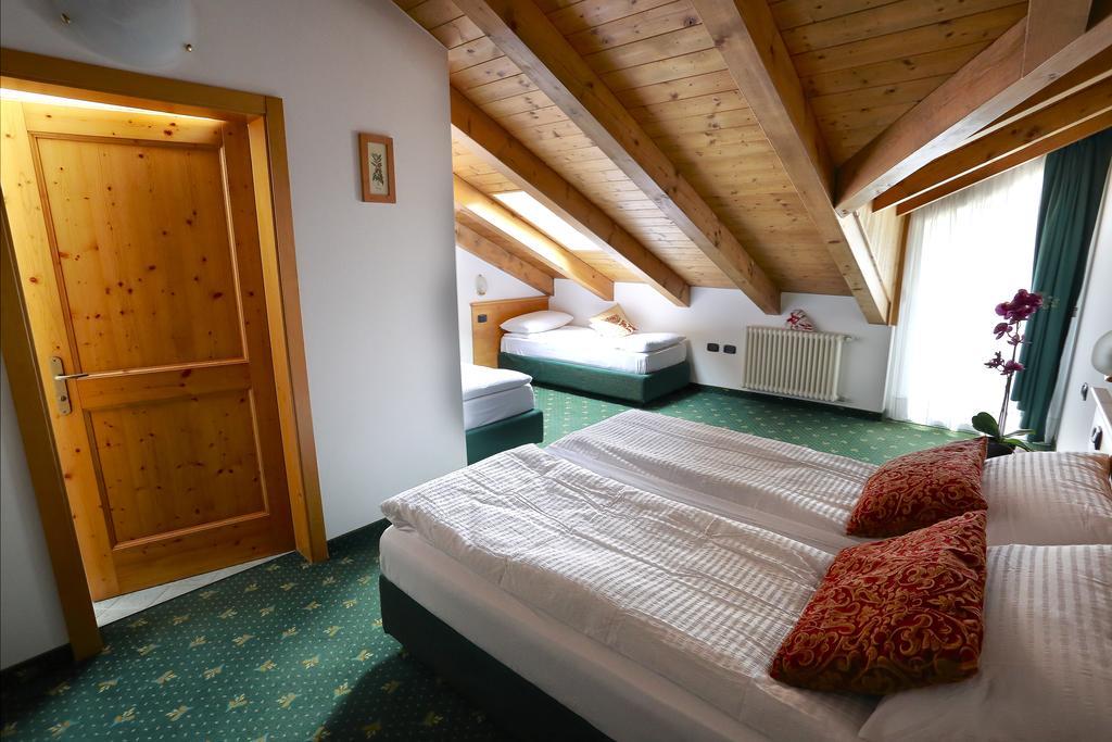 Alp Hotel Dolomiti Dimaro Extérieur photo