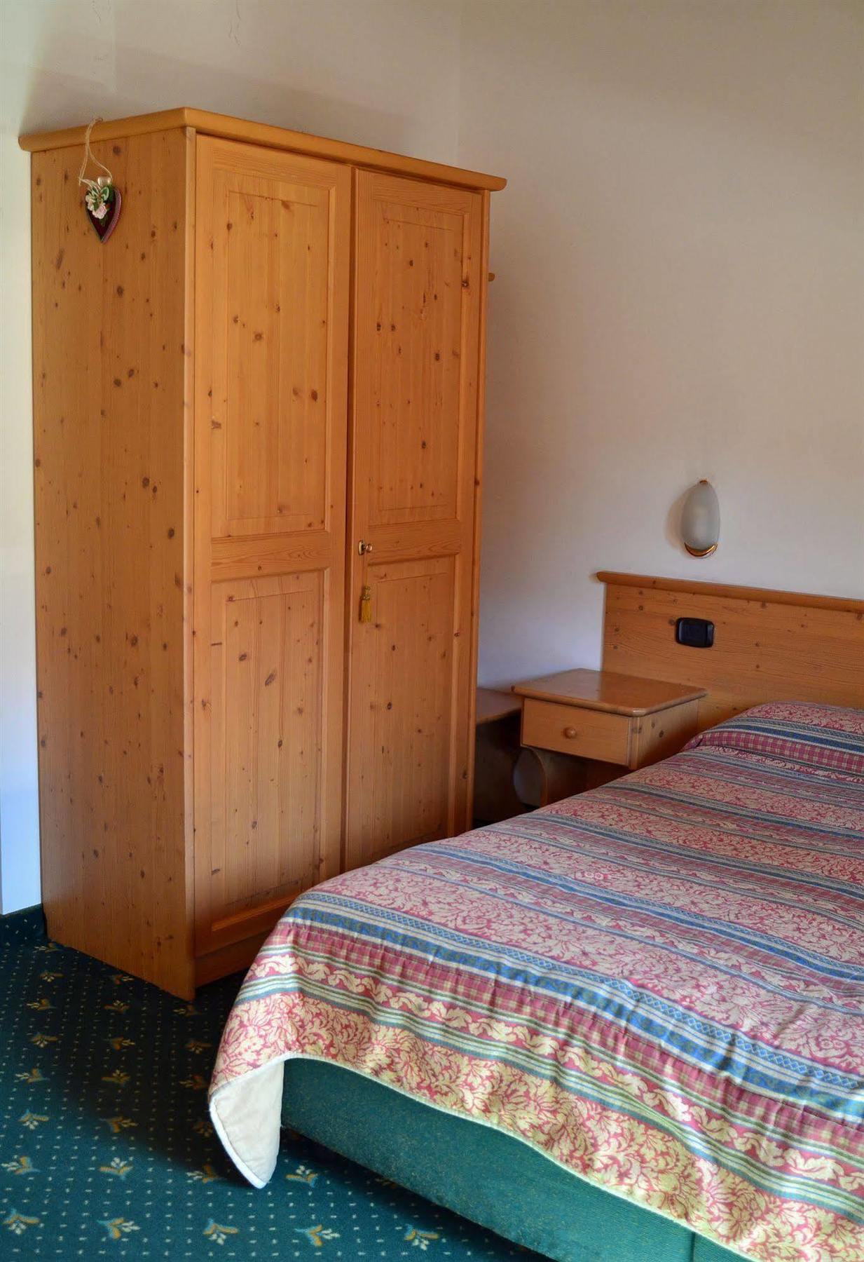 Alp Hotel Dolomiti Dimaro Extérieur photo