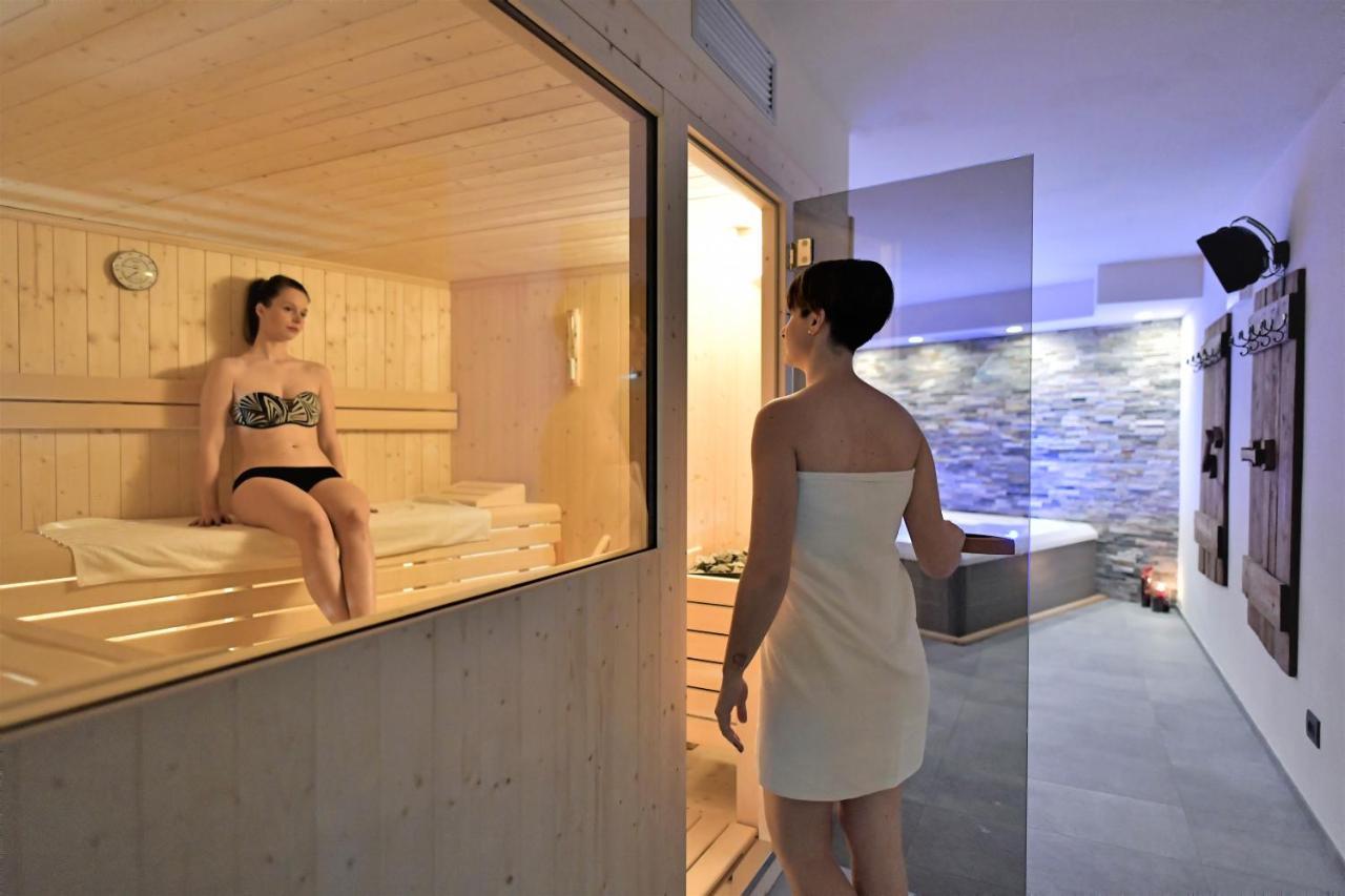 Alp Hotel Dolomiti Dimaro Extérieur photo